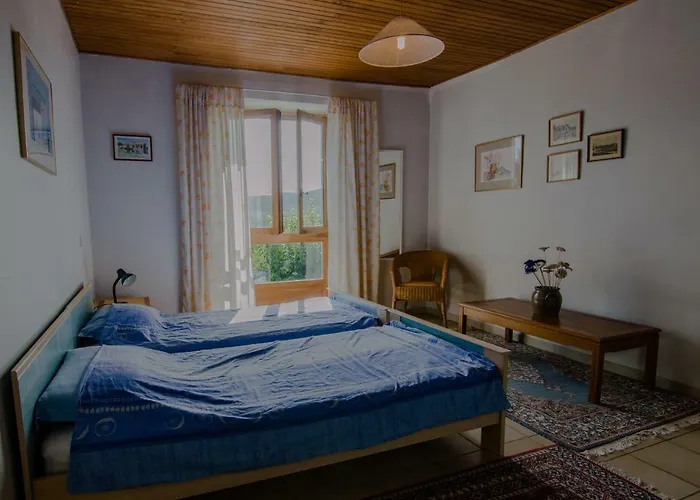 Les 23 Muriers Holiday home *